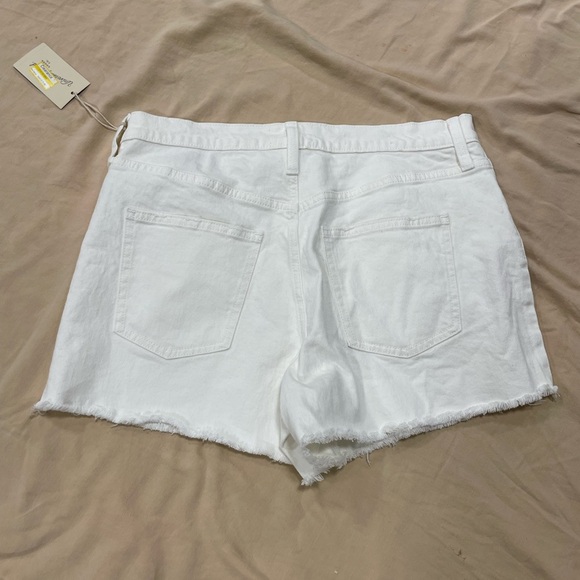 Universal Thread High Rise Shortie Shorts White Cut off size 12 NWT - Picture 6 of 6